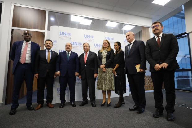 BM Genel Sekreteri Teknoloji Bankasını ziyaret etti