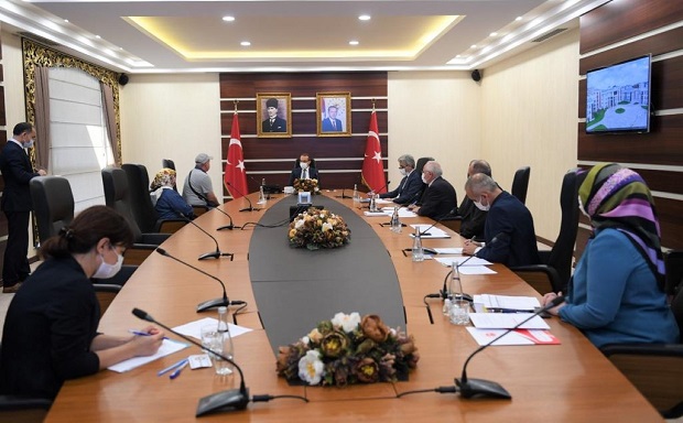 Vali Yavuz Vatandaşları Dinledi