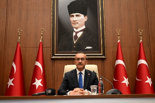 “Düzensiz göçle mücadele kesintisiz devam edecek”