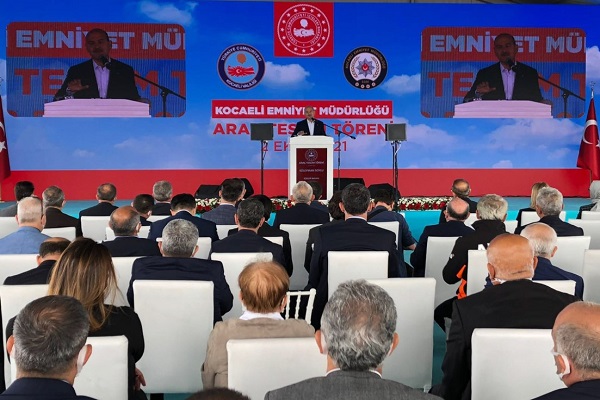 “Çok Güçlü Yarınlara Gidiyoruz”