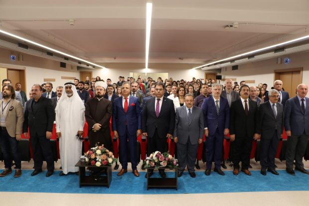 GTÜ’de İslam ve Bilim konuşuldu