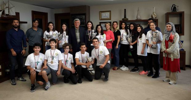 Kupalarını Karaosmanoğlu’na getirdiler