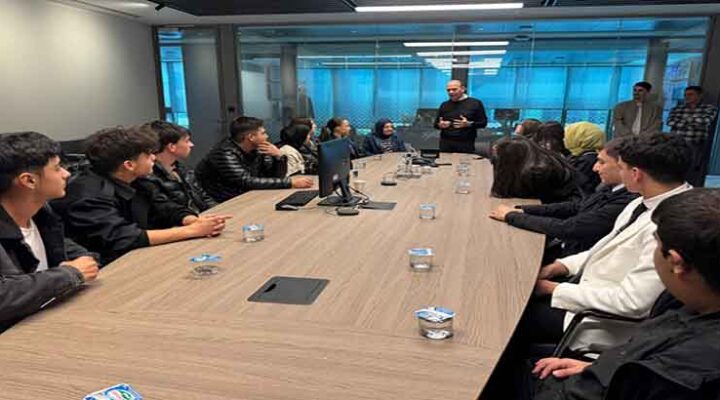 Kartepe Belediyesi’nden Gençlere Meslek Gezisi
