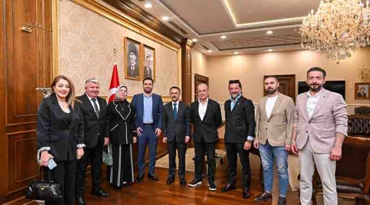 Kocaeli Ticaret ve Ekonomi Kulübü Başkanı Hakan Özsoy, Vali İlhami Aktaş’ı Ziyaret Etti