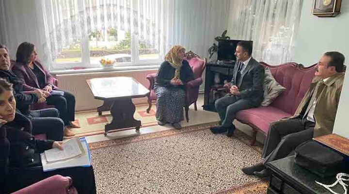 Vali Aktaş, Karamürsel İlçesinde Şehit Yakını, Gazi ve Hane Ziyaretleri Yaptı