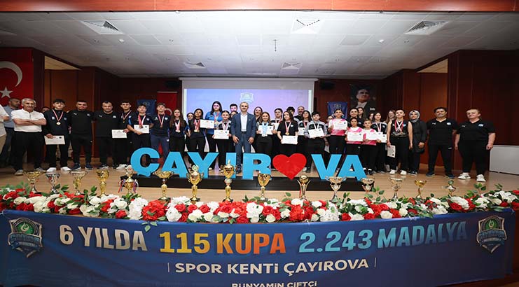 Çayırovalı sporculardan, 2025’te 354 madalya 14 kupa