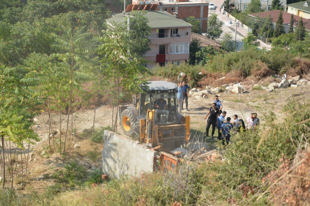 Büyükşehir kaçak yapılara göz yummuyor