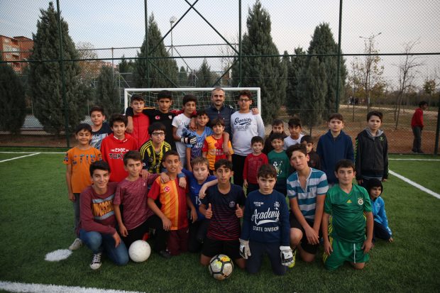 Halı saha hayali gerçekleşti