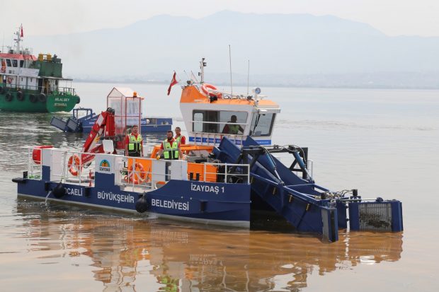 Bir yılda 400 ton çöp toplandı