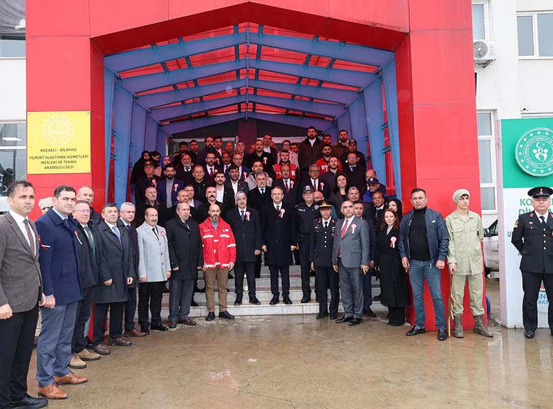 DİLOVASI’NDA 18 MART ÇANAKKALE ZAFERİ COŞKUYLA KUTLANDI