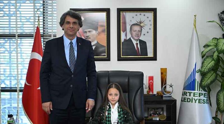 KARTEPE’DE BAŞKANLIK KOLTUĞU MİNİK İKRA’YA EMANET