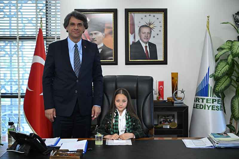 KARTEPE’DE BAŞKANLIK KOLTUĞU MİNİK İKRA’YA EMANET