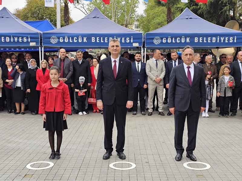 GÖLCÜK’TE 23 NİSAN COŞKU İLE KUTLANDI
