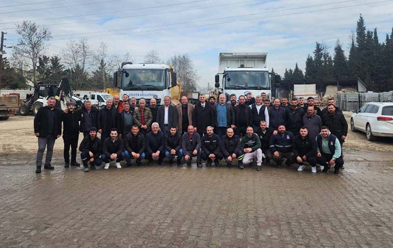 BAŞKAN SEZER İŞÇİ VE EMEKÇİLERİN GÜNÜNÜ KUTLADI