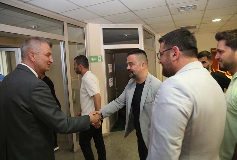 BAŞKAN SEZER PERSONELİ İLE BAYRAMLAŞTI