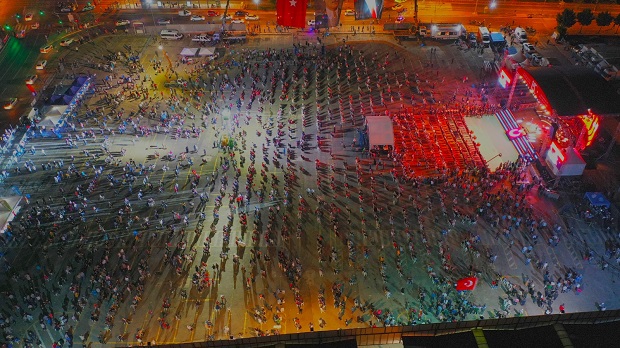 Kocaeli 15 Temmuz şehitlerini saygıyla andı