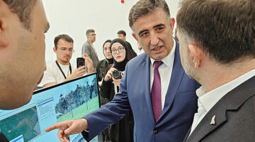 Havacılık ve Uzay Zirvesi’nde Türkiye’nin Gelecek Vizyonu Konuşuldu