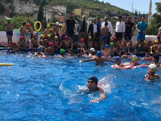 “Haydi Çocuklar Havuza”