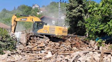GÖLCÜK BELEDİYESİ RİSKLİ YAPILARA GEÇİT VERMİYOR