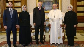 Cumhurbaşkanı Erdoğan, Vatikan’da Papa Franciscus görüştü.