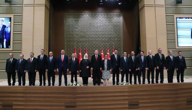 Cumhurbaşkanı Erdoğan kabinesini açıkladı