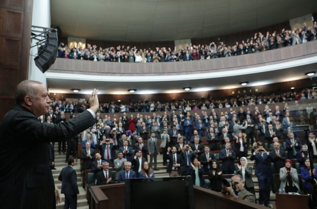 Ölçümüz, ‘Acaba millet bana ne diyor?’ olmalıdır