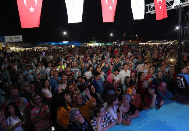 Yazlık Kadırga Şenlikleri Coşkuyla Gerçekleştiriliyor