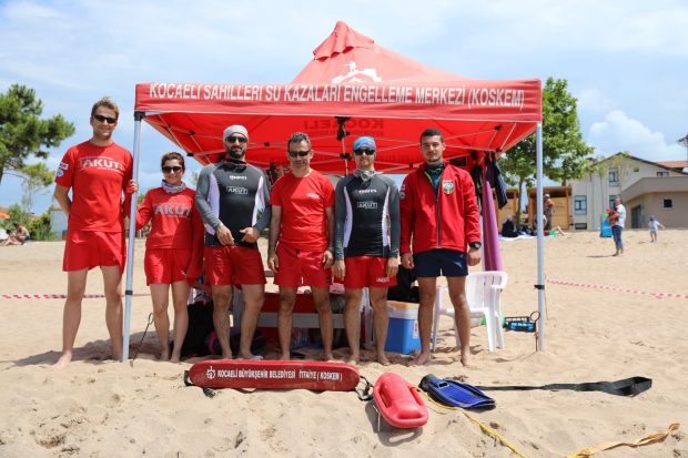 KOSKEM, sahillerde 129 kişiyi kurtardı