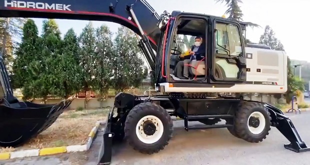 Ekskavatör Dilovası’na Geldi
