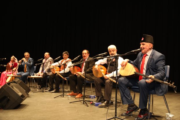Aşıklarla unutulmaz bir gece