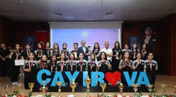 Çiftçi, “Sporcularımızın başarısı, Çayırova’mızın ortak gururudur”