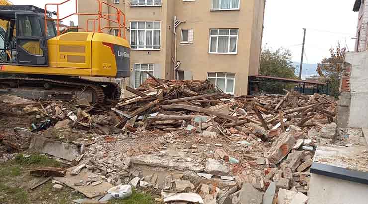 Gölcük Riskli Yapılardan Arındırılıyor