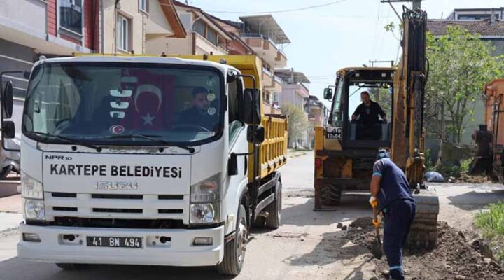 Ataevler’de Asfalt Yama Çalışmaları Aralıksız Sürüyor