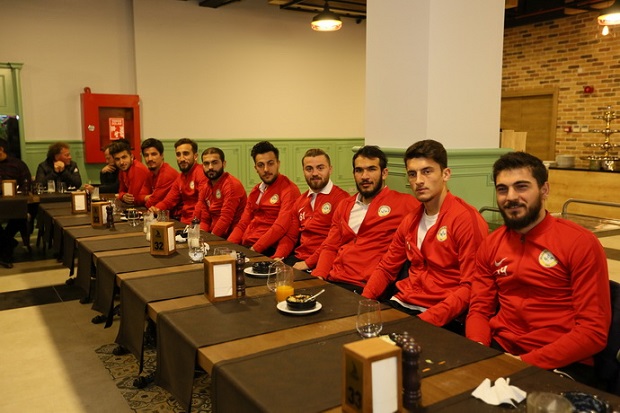 Derinceli Futbolcular Sözünü Tuttu