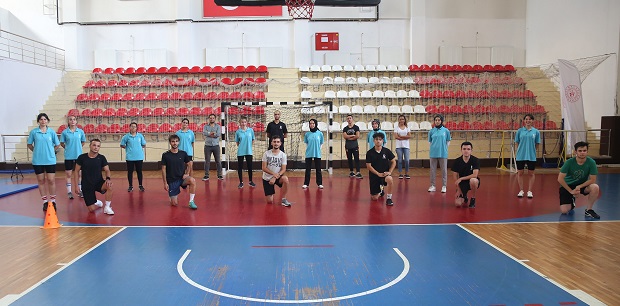 Ücretsiz kurslarda eğitimler devam ediyor