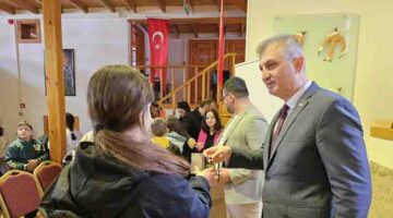 GÖLCÜK BELEDİYESİ EN ÇOK KİTAP OKUYAN ÖĞRENCİLERİ ÖDÜLLENDİRİLDİ
