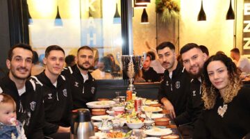 BAŞKAN BÜYÜKGÖZ ŞAMPİYONLARI İFTARDA AĞIRLADI