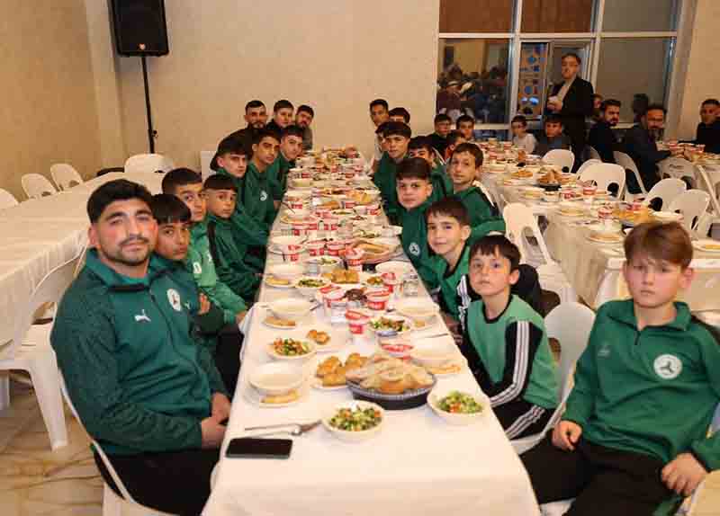 BAŞKAN BÜYÜKGÖZ AMATÖR SPORU İFTARDA AĞIRLADI
