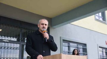 Çayırova’da fidanlar toprakla buluştu