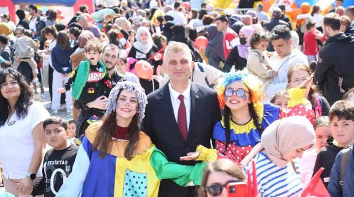GÖLCÜKLÜ ÇOCUKLAR 23 NİSAN COŞKUSUNU DOYASIYA YAŞADILAR