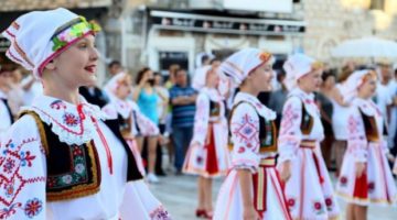 Uluslararası Halk Dansları Festivali 4 Temmuz Çarşamba günü yapılacak.