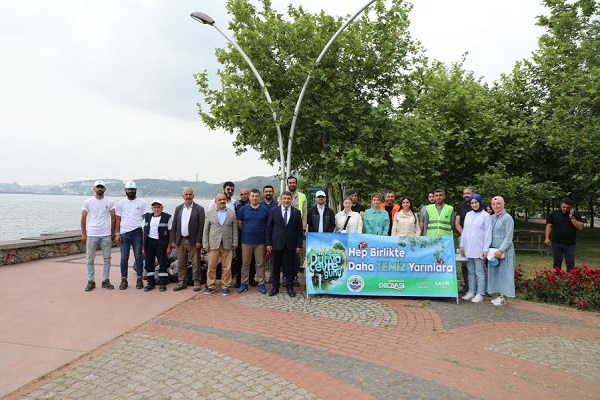 Tavşancıl sahilinde farkındalık çalışması