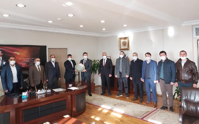 Ağrılılar Kaymakam Alkan’ı Ziyaret Etti