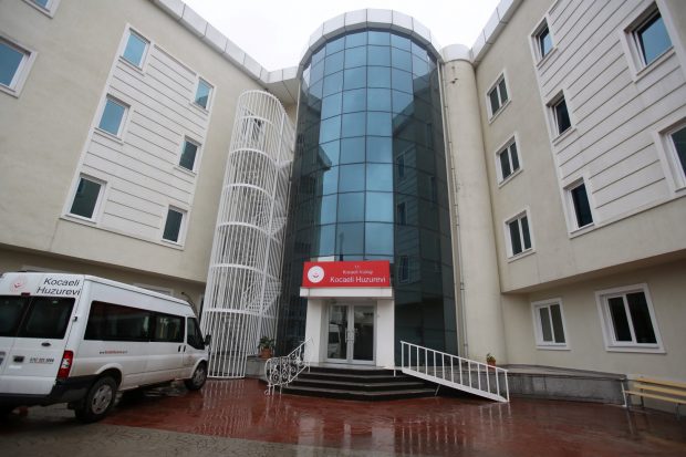 Huzurevi sakinleri keyifli dakikalar yaşadılar