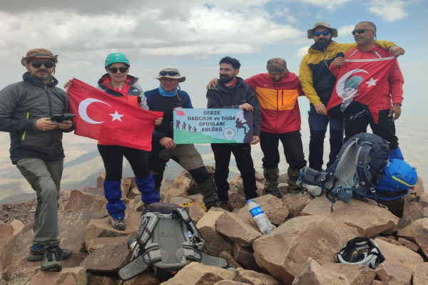 “Zorda olsa zirveye ulaşmayı başardık”