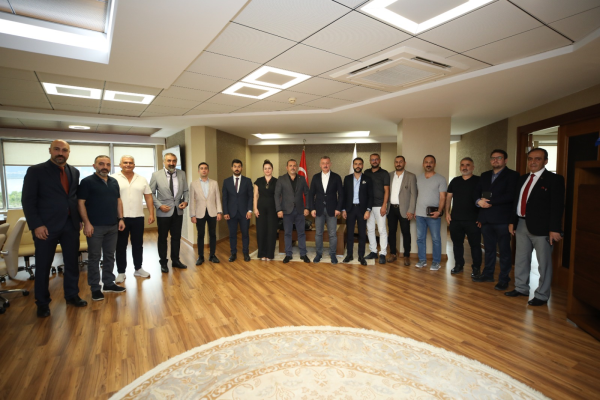 Daha Yeni Başlıyoruz Bekleyin !