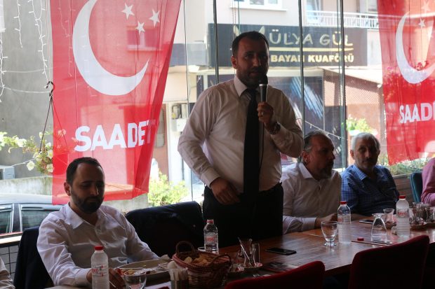 Çayırova Saadet ‘Esnafla Kahvaltı’da Buluştu