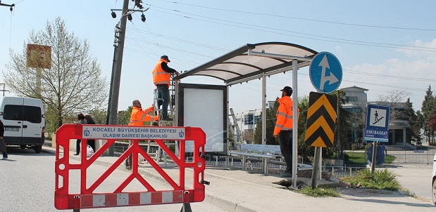 Akıllı durakların montajına devam