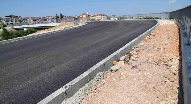 Büyükşehir’den Çayırova’ya yol yapım ihalesi