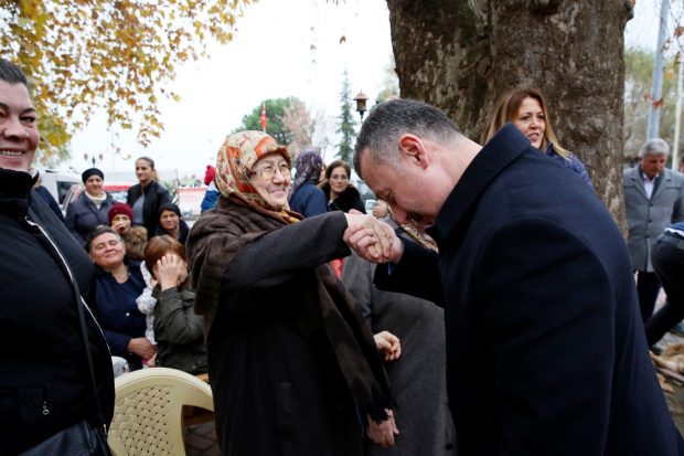 Başkan Anneler Gününü kutladı